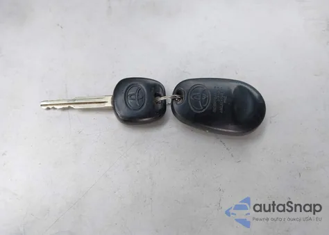 2005 Toyota Sienna Le из США, поврежденный, VIN 5TDZA23C95S282326